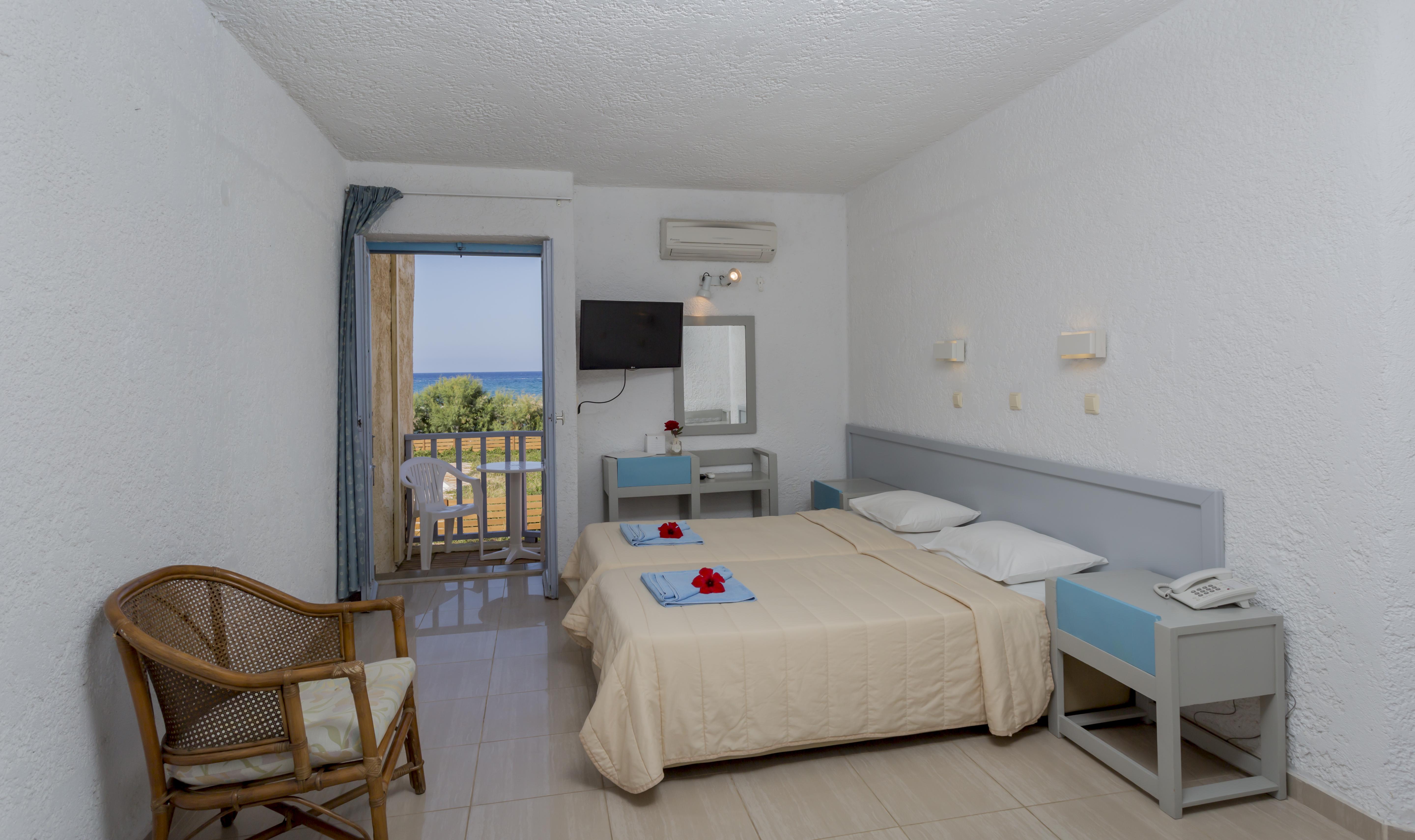 Dessole Dolphin Bay Hotel Amoudara  Exterior photo